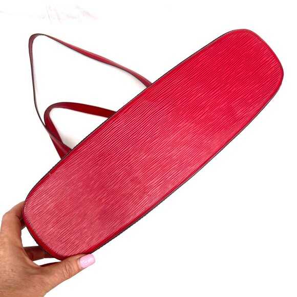 Louis Vuitton Epi Leather Red Lussac Shoulder bag - Picture 8 of 16